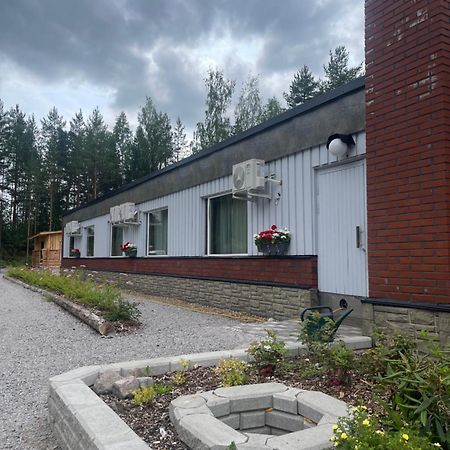Asikkalan Motelli Vesivehmaa Exterior foto